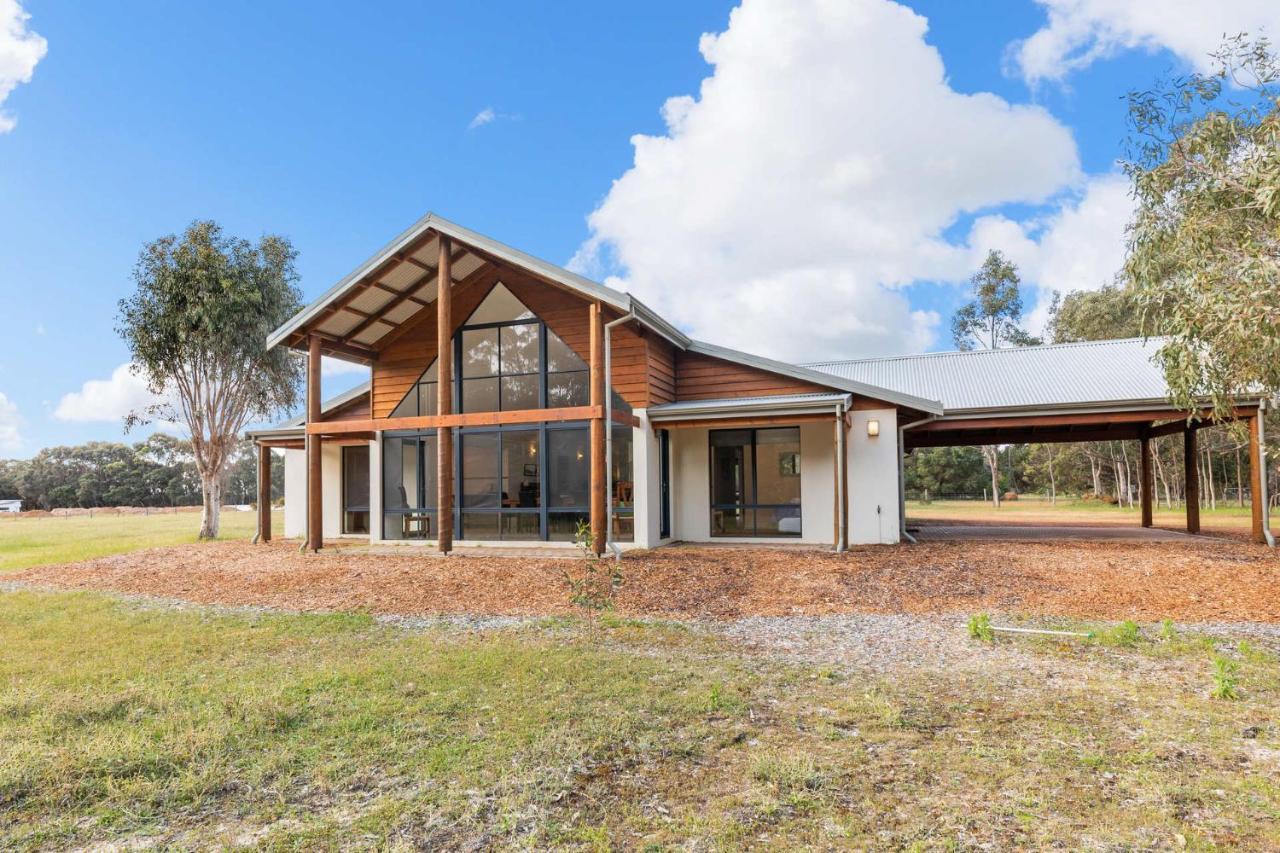 Kangaroo Retreat - Family Favourite Bush Retreat With Kangaroos In Margaret River Villa Exterior photo